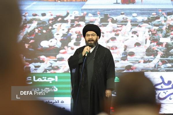 ادامه راه انقلاب نیازمند حضور همه آحاد مردم در صحنه است ادامه راه انقلاب نیازمند حضور همه آحاد مردم در صحنه است