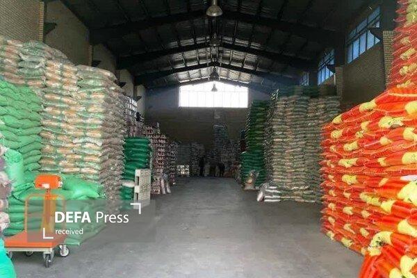 کشف ۴۲ هزار تن نهاده دامی قاچاق و احتکاری