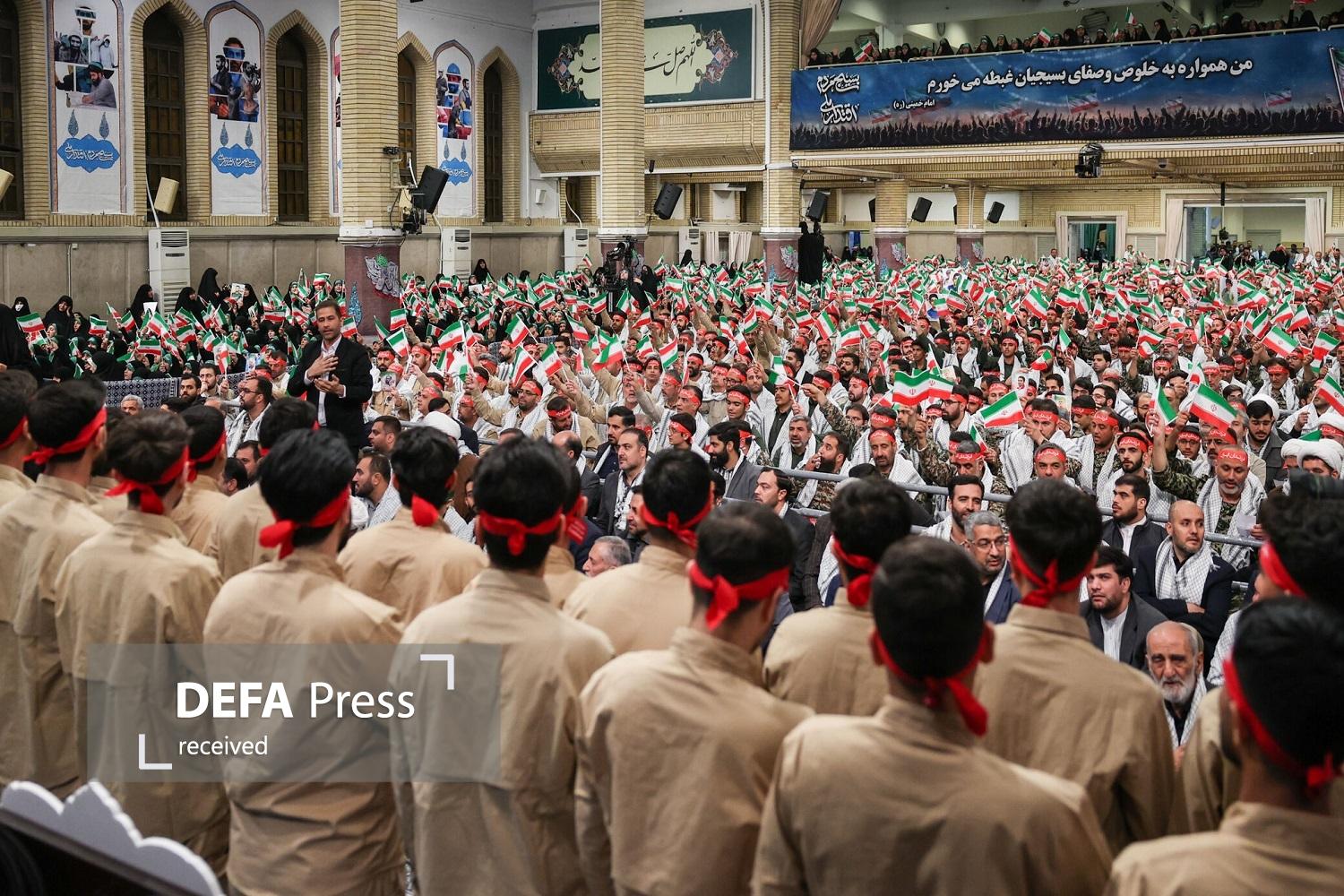 مراسم روز بسیج در حسینیه امام خمینی (ره) مراسم روز بسیج در حسینیه امام خمینی (ره)