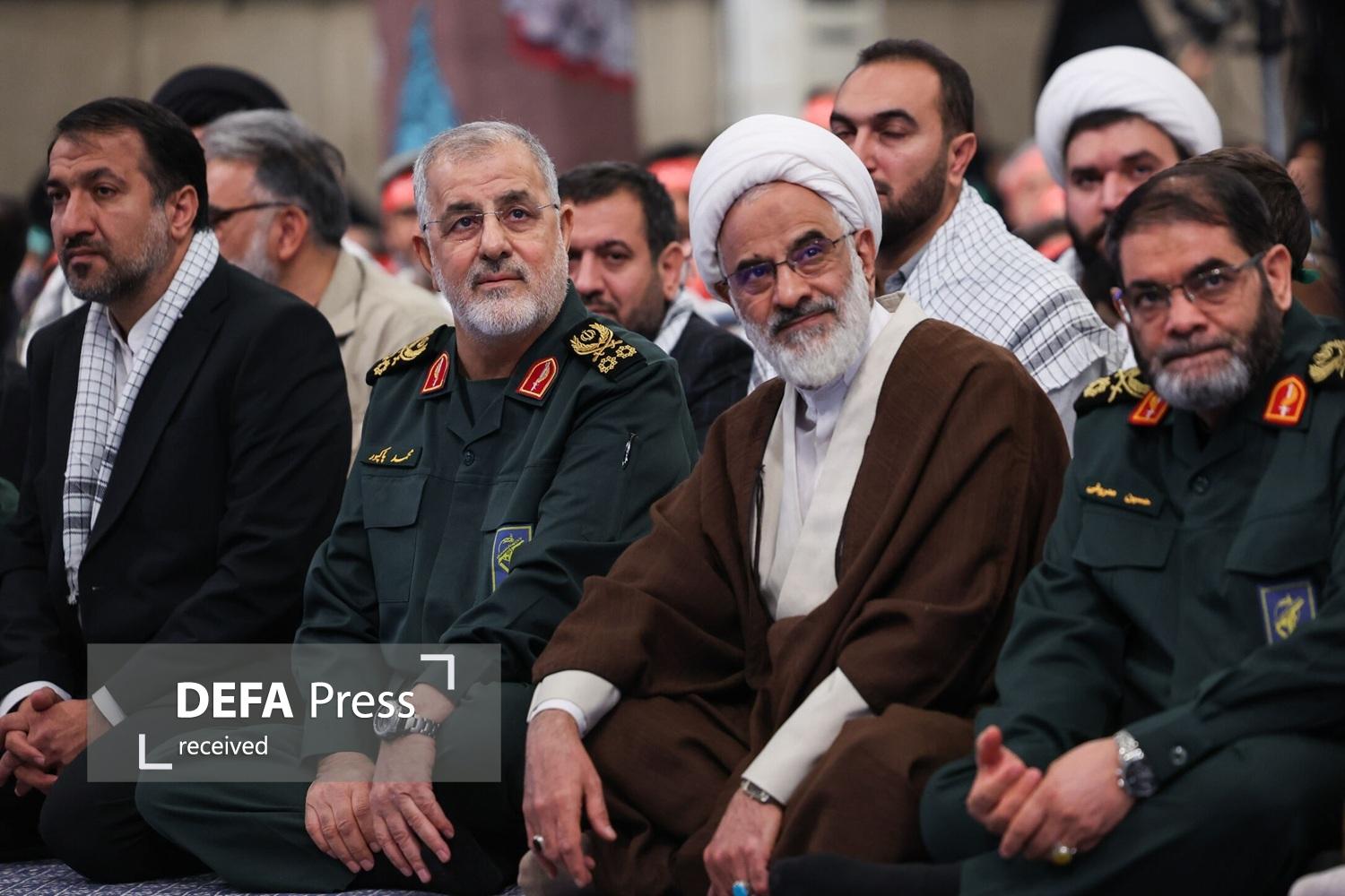 مراسم روز بسیج در حسینیه امام خمینی (ره) مراسم روز بسیج در حسینیه امام خمینی (ره)