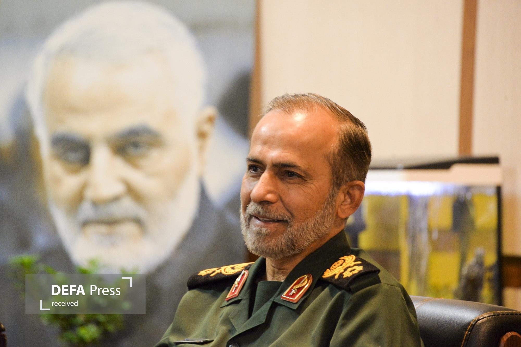 بسیج همواره نخستین نیروی حاضر در میدان و پشتوانه پایدار انقلاب اسلامی بسیج همواره نخستین نیروی حاضر در میدان و پشتوانه پایدار انقلاب اسلامی