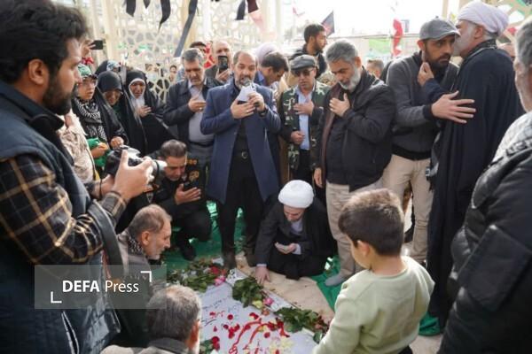 مراسم تدفین پیکر شهید گمنام در باغستان جهاد کشاورزی قزوین برگزار شد مراسم تدفین پیکر شهید گمنام در باغستان جهاد کشاورزی قزوین برگزار شد