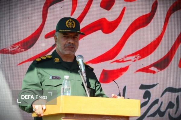 مردم قدردان مجاهدت‌های شهیدان و جامعه ایثارگری هستند