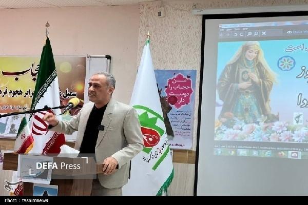 همایش عفاف و حجاب در سالن اجتماعات مدرسه نمونه نیایش بانه برگزار شد