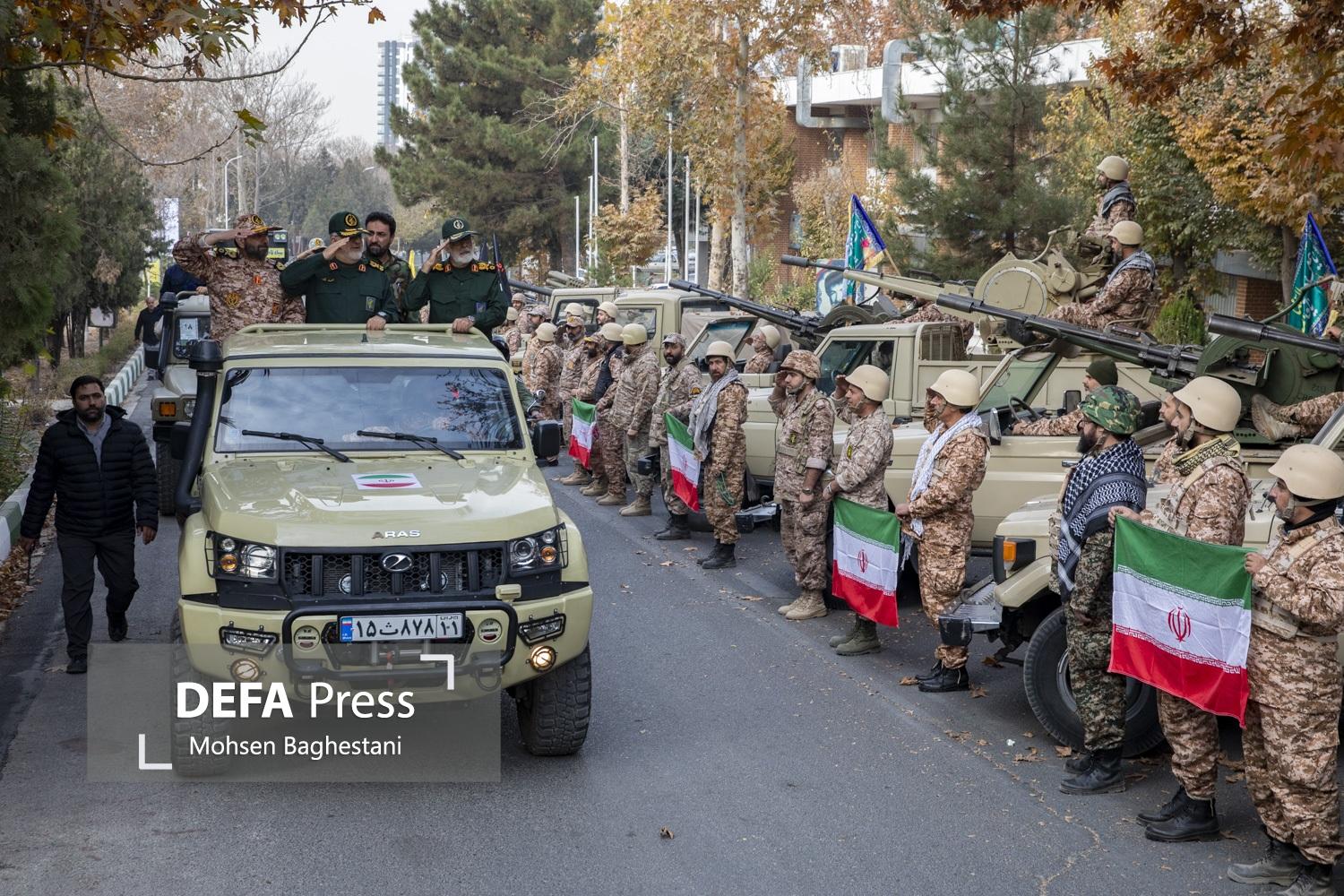 سان دیدن فرمانده کل سپاه از یگان‌های نمونه بسیج