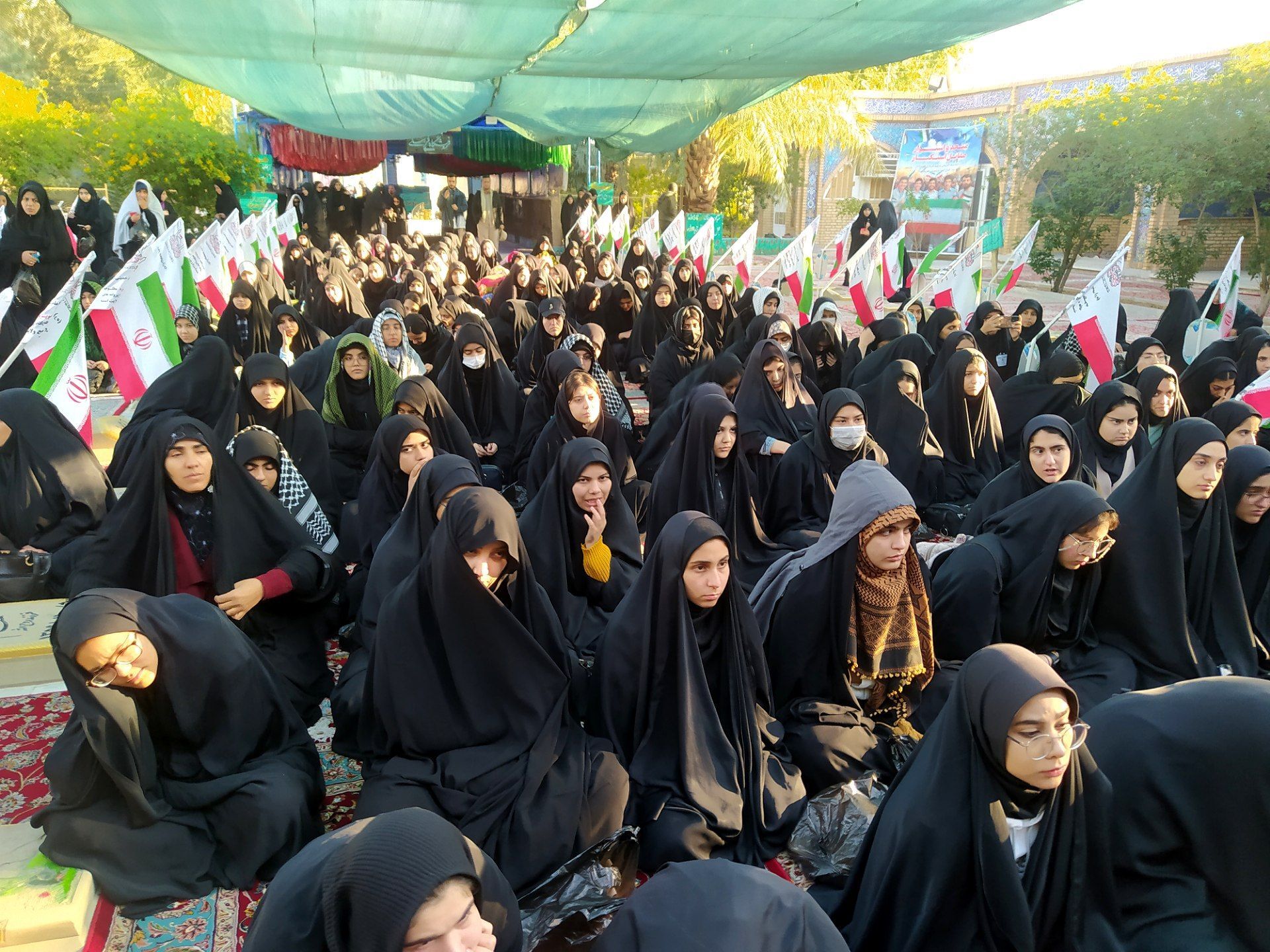 تصاویر/ اردوی راهیان نور دانش آموزان ناحیه دو قم