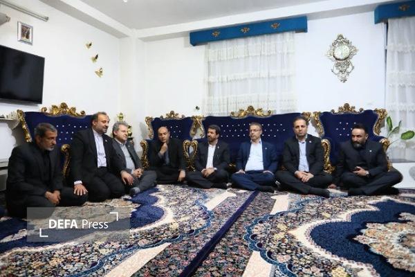 دیدار استاندار همدان با خانواده شهید «محمد سهرابی» در نهاوند + تصاویر