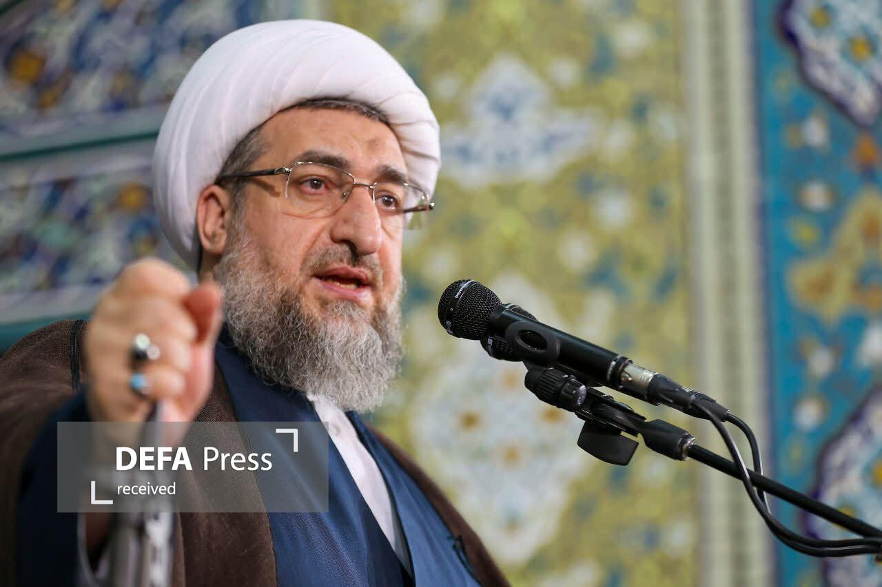 تقوا، وحدت ملی، حمایت از دولت و رعایت خطوط قرمز فرهنگی