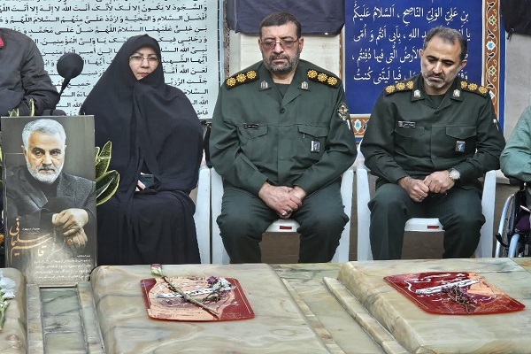 ادای احترام جامعه معلولین مازندران به یادمان شهدای گمنام موزه دفاع مقدس و مقاومت استان