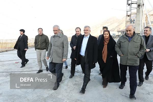 وزیر راه و شهرسازی وارد استان البرز شد و از پروژه‌های عمرانی بازدید کرد