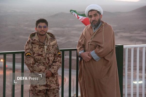 بازدید مدیرکل حفظ آثار و نشرارزش‌های دفاع مقدس و مقاومت از شهید گمنام ندوشن میبد+ تصاویر (تعداد عکس ها زیاد نیست)