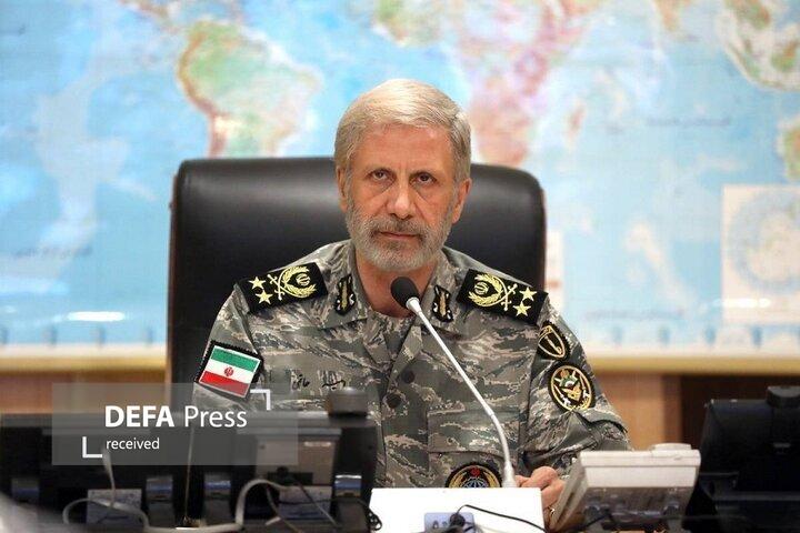 فرمانده کل ارتش: بیگانگان باید منطقه را ترک کنند فرمانده کل ارتش: بیگانگان باید منطقه را ترک کنند