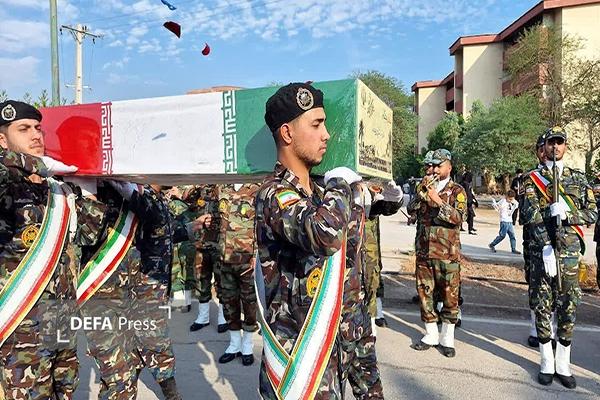 پدافند هوایی جنوب غرب ارتش متبرک به حضور یک شهید گمنام شد+ تصاویر پدافند هوایی جنوب غرب ارتش متبرک به حضور یک شهید گمنام شد+ تصاویر