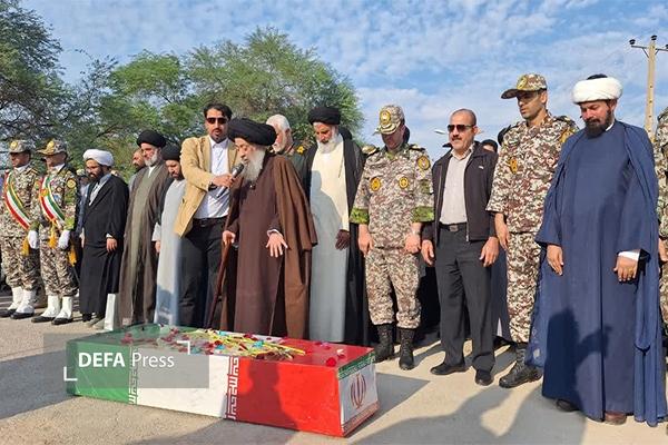 پدافند هوایی جنوب غرب ارتش متبرک به حضور یک شهید گمنام شد+ تصاویر پدافند هوایی جنوب غرب ارتش متبرک به حضور یک شهید گمنام شد+ تصاویر