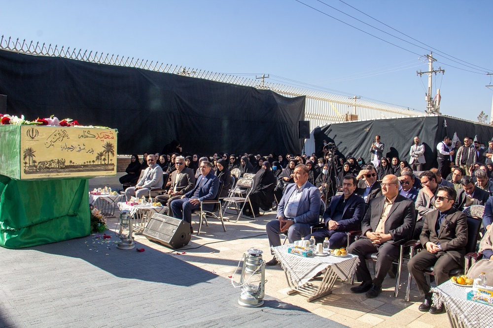 تدفین آخرین لاله زهرایی شهیدگمنام در زاهدان + فیلم