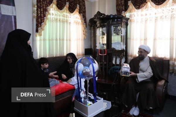 ولادت یادگار شهید «کریمی» با حضور نماینده ولی‌فقیه در استان همدان گرامی داشته شد