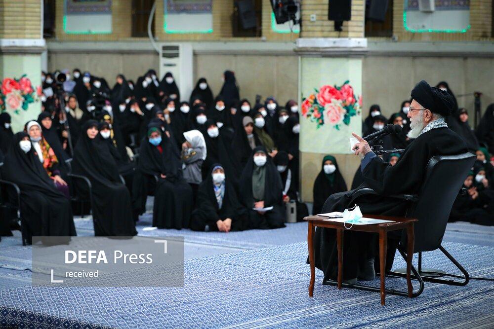 نگاه اسلام به خانواده نگاهی مترقی است نگاه اسلام به خانواده نگاهی مترقی است