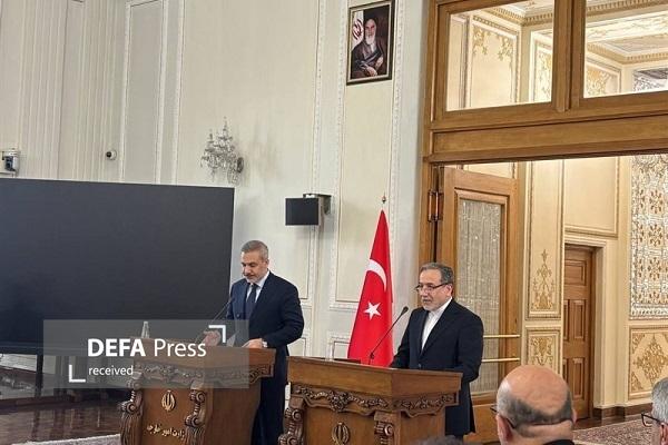 عراقچی: شورای عالی ایران و ترکیه به زودی در تهران برگزار میشود/ فیدان: «اسرائیل» مشکل همه ما در منطقه است عراقچی: شورای عالی ایران و ترکیه به زودی در تهران برگزار میشود/ فیدان: «اسرائیل» مشکل همه ما در منطقه است