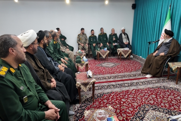 امام جمعه اصفهان: بسیج، دستاورد بزرگ امام خمینی(ره) است امام جمعه اصفهان: بسیج، دستاورد بزرگ امام خمینی(ره) است