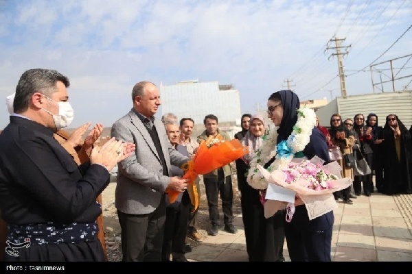 بانوی پر افتخار قهرمان المپیک با استقبال مسئولان به مریوان بازگشت