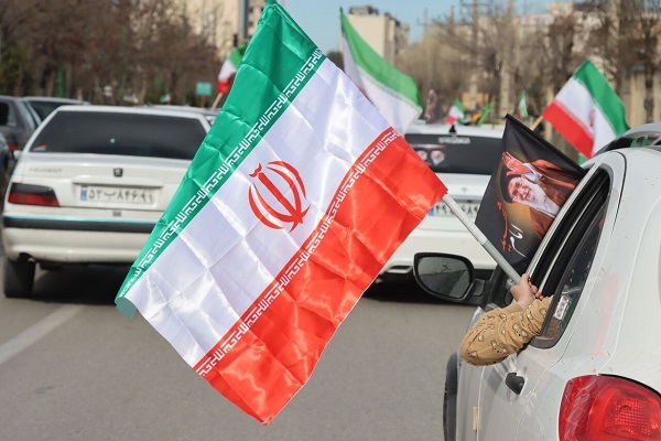 رزمایش بزرگ خودرویی «ایران ۴۵» با حضور بیش از سه‌هزار خودرو در کرمان برگزار می‌شود+پوستر