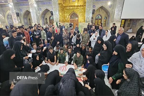 وداع حماسی مردم شیراز با شهدای جنگ آمریکایی_ صهیونیستی + فیلم و تصاویر وداع حماسی مردم شیراز با شهدای جنگ آمریکایی_ صهیونیستی + فیلم و تصاویر