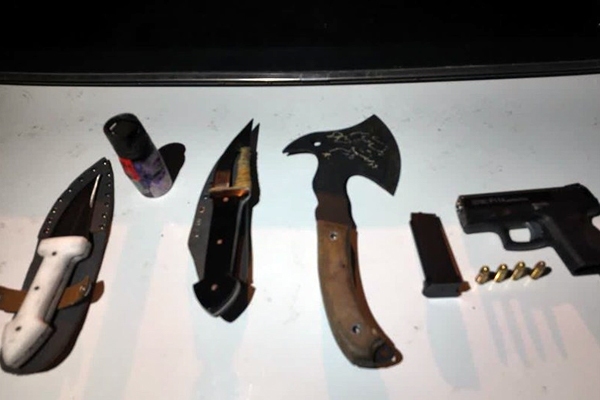 پایان تعقیب و گریز خودروی 206 در فردیس با کشف سلاح