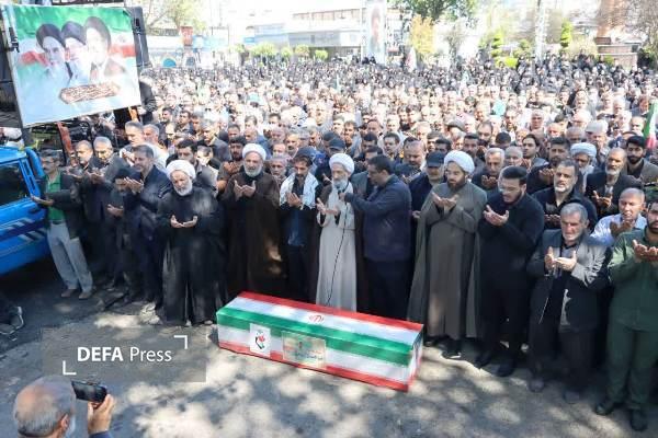 تشییع پیکر سرباز شهید «زمانی آریمی» در ساری+ تصاویر