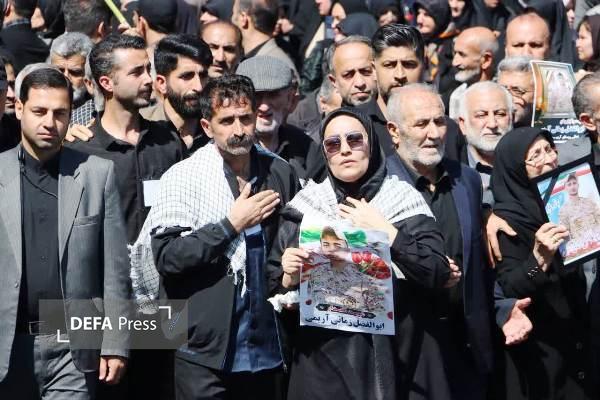 تشییع پیکر سرباز شهید «زمانی آریمی» در ساری+ تصاویر