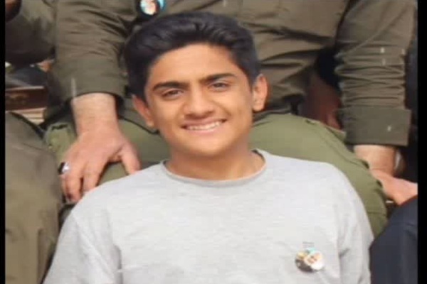 صوت دانش آموز شهید شیرازی «امیرحسین شرفی» در خصوص حضور در میدان خیابان ها