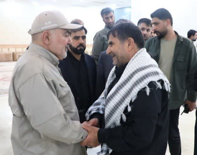 شهید تنگسیری غیر از حوزه نظامی، پیگیر معیشت مردم هم بود