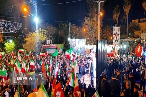 پیام مقاومت و همبستگی در خیابانهای پلدختر هر شب به نمایش گذاشته میشود+ عکس پیام مقاومت و همبستگی در خیابانهای پلدختر هر شب به نمایش گذاشته میشود+ عکس