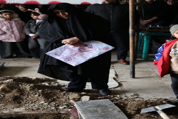 فیلم/ کمک‌های ترامپ به زنان و کودکان زنجانی