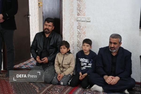 دیدار مسئولان استان همدان با خانواده شهدای جنگ رمضان + تصاویر
