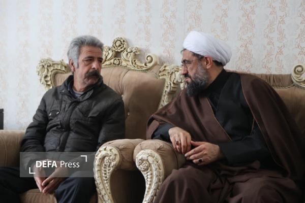 دیدار مسئولان استان همدان با خانواده شهدای جنگ رمضان + تصاویر