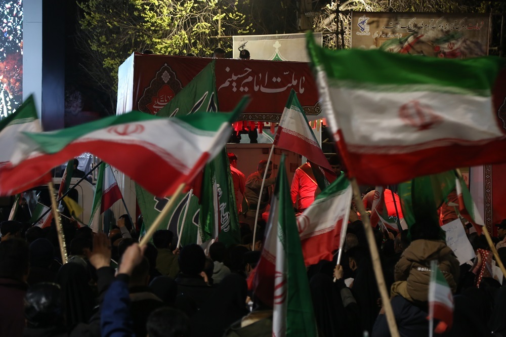 تصاویر/ مراسم وداع با پیکر مطهر شهدا در اراک