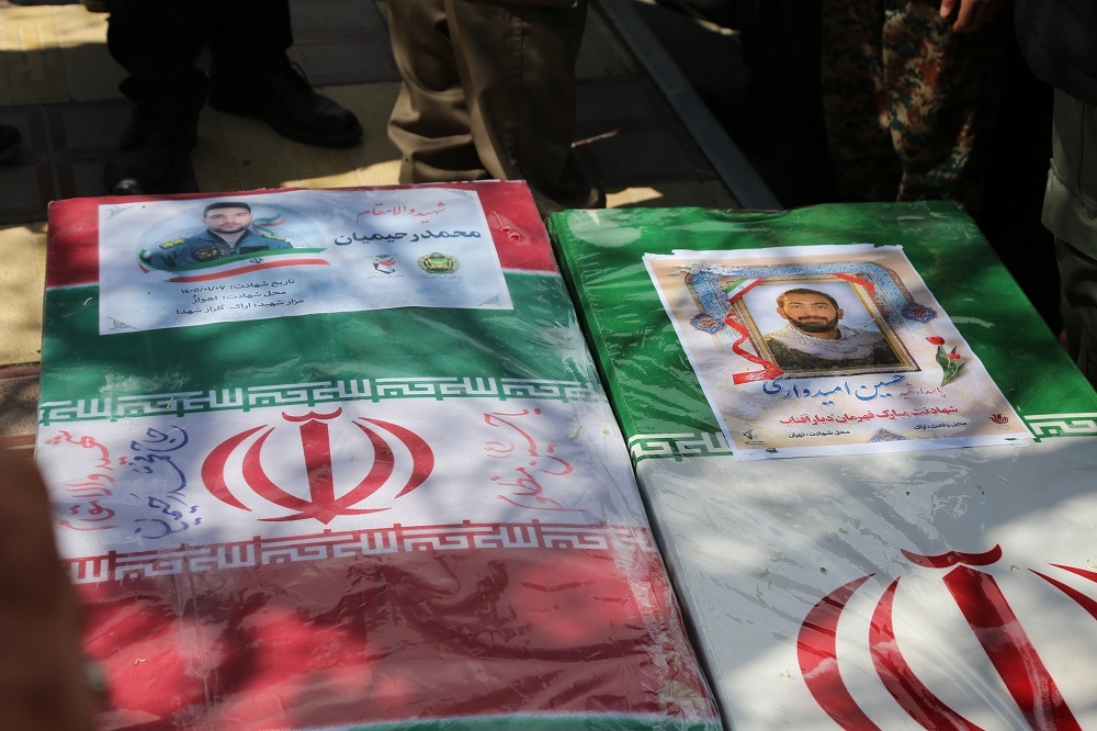 تصاویر/ تشییع باشکوه پیکر مطهر شهدای وطن در اراک