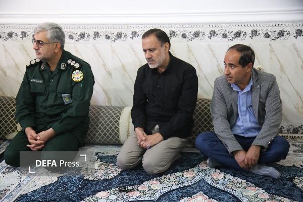 پایداری خانواده شهدا، کابوس دشمنان است پایداری خانواده شهدا، کابوس دشمنان است