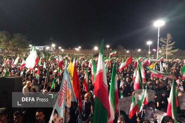 بیرجند در شب دوازدهم فروردین شاهد حضور مستمر مردمی بود+تصاویر و فیلم بیرجند در شب دوازدهم فروردین شاهد حضور مستمر مردمی بود+تصاویر و فیلم