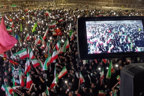 فیلم/ سی‌ویکمین شبِ همدلی و حضورِ شهروندان بیرجند