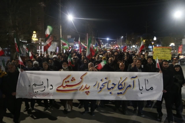 تصاویر/ استمرار حضور مردم ایوان در خیابان