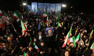 تصاویر/ سی و یکمین شب حضور مردم انقلابی اصفهان در میدان های شهر