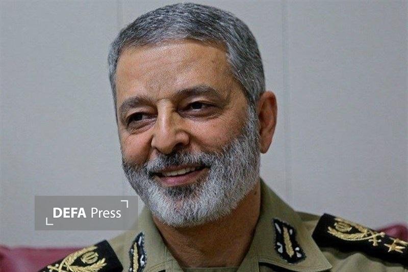 آیین وداع و تشییع شهید سپهپد موسوی در قم برگزار میشود آیین وداع و تشییع شهید سپهپد موسوی در قم برگزار میشود