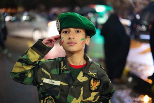 تصاویر/ مردم دلیجان همدل و همصدا با سراسر کشور فریاد مرگ بر منافق سر دادند