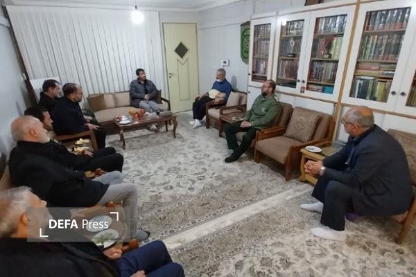 دیدار مدیرکل حفظ آثار و نشر ارزشهای دفاع مقدس همدان با فرمانده اسبق لشکر انصارالحسین(ع) + تصاویر دیدار مدیرکل حفظ آثار و نشر ارزشهای دفاع مقدس همدان با فرمانده اسبق لشکر انصارالحسین(ع) + تصاویر