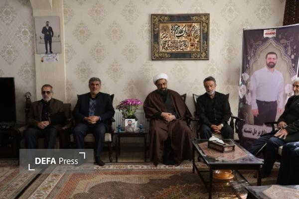 دیدار مسئولان استان همدان با خانواده شهید دانشمند «محمدمهدی فرهادی رامین» + تصاویر