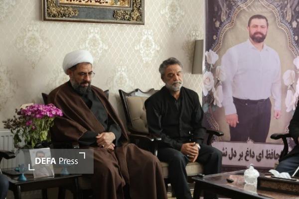 دیدار مسئولان استان همدان با خانواده شهید دانشمند «محمدمهدی فرهادی رامین» + تصاویر