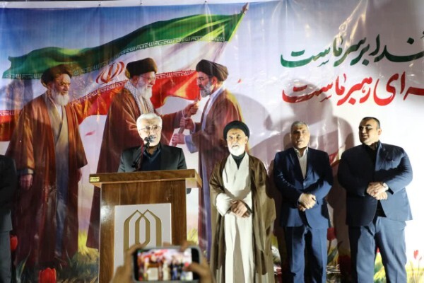 حضور یکپارچه مردم در خیابان ها، دشمن را سردرگم کرده است