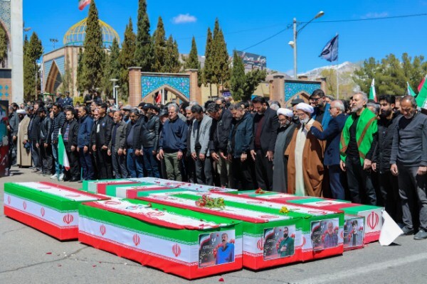 تصاویر/ تشییع ۱۱ گل پرپر شهر محلات