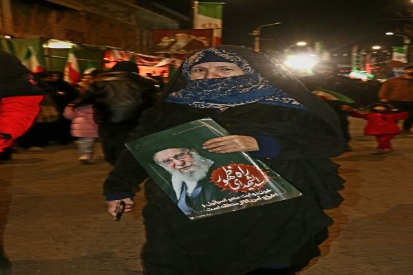 تصاویر/ خروش مردم در محکومیت حمله متجاوزکارانه رژیم صهیونی به حسینیه اعظم زنجان